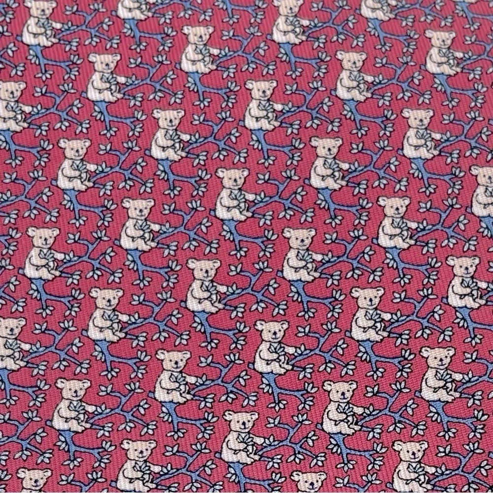 Vineyard Vines Vineyard Teddy Silk Tie office travel